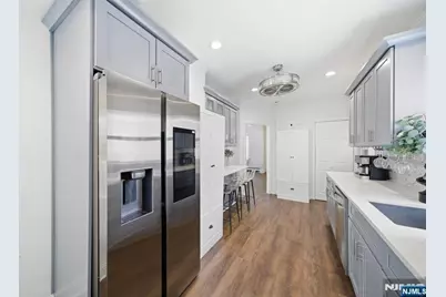 42 Spring Valley Avenue, Hackensack, NJ 07601 - Photo 13