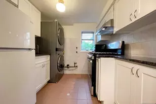 488 Walnut Street 1st Fl, Ridgefield, NJ 07657 - Photo 1