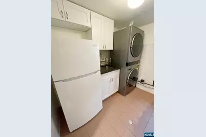 488 Walnut Street 1st Fl #1st FL, Ridgefield, NJ 07657 - Photo 3