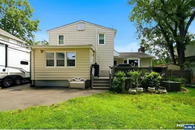 12-68 6th Street, Fair Lawn, NJ 07410 - Photo 35