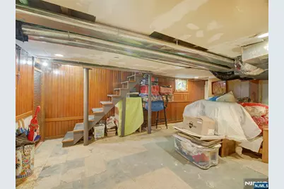 22 Kensington Place, East Orange, NJ 07017 - Photo 15