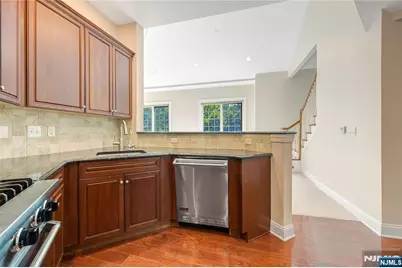 1310 The Plaza 1310 #1310, Tenafly, NJ 07670 - Photo 13