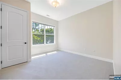 1310 The Plaza 1310 #1310, Tenafly, NJ 07670 - Photo 9
