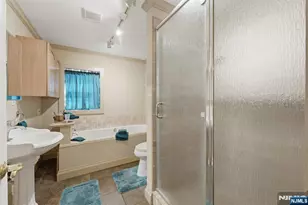 81 Sergeantsville Rd, Flemington, NJ 08822 - Photo 15