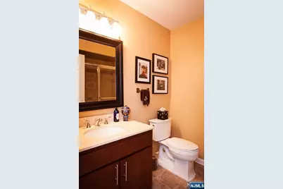 10 Terrace Avenue 9 #9, Hasbrouck Heights, NJ 07604 - Photo 11