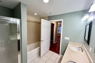 10 Terrace Ave 9, Hasbrouck Heights, NJ 07604 - Photo 9