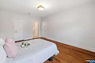 1206 Rio Vista Ln, Northvale, NJ 07647 - Photo 5