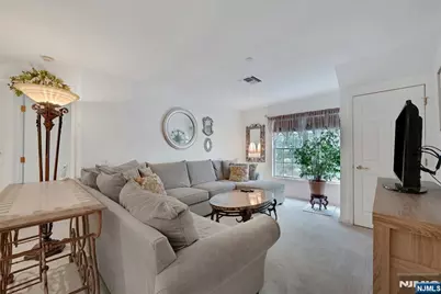 189 Forest Avenue 411 #411, Paramus, NJ 07652 - Photo 9