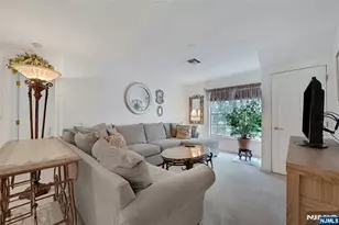 189 Forest Ave 411, Paramus, NJ 07652 - Photo 9