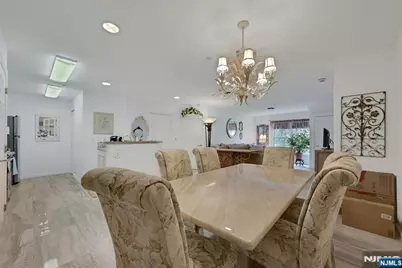 189 Forest Avenue 411 #411, Paramus, NJ 07652 - Photo 7