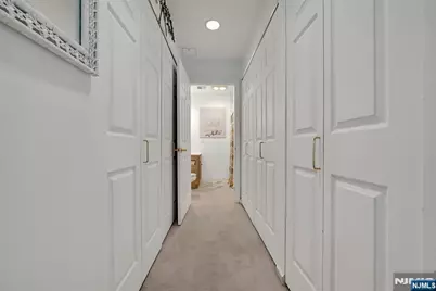 189 Forest Avenue 411 #411, Paramus, NJ 07652 - Photo 15