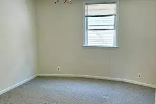 271 Warren Street First Floor, Lyndhurst Township, NJ 07071 - Photo 5