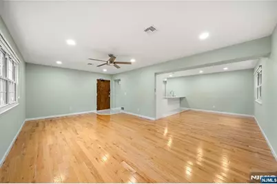 337 Fort Lee Road 1D #1D, Leonia, NJ 07605 - Photo 3