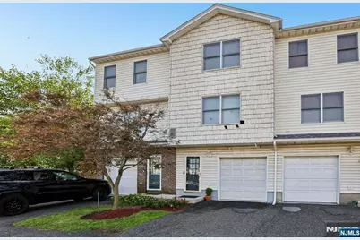 274 Garibaldi Avenue 2 #2, Lodi, NJ 07644 - Photo 3