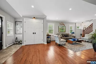 211 Walnut Avenue, Bogota, NJ 07603 - Photo 5