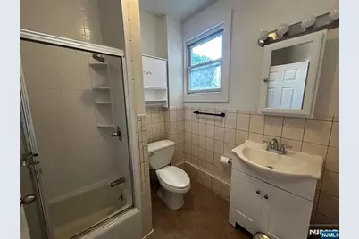 14 Ridge Road 2nd Floor #2nd Floor, North Arlington, NJ 07031 - Photo 11