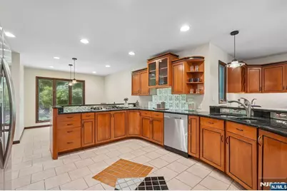 628 Omaha Way, Franklin Lakes, NJ 07417 - Photo 17