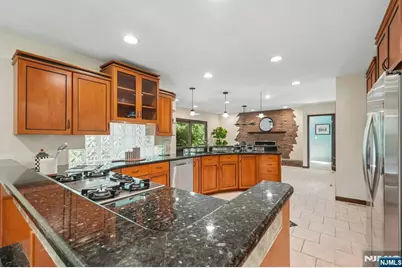 628 Omaha Way, Franklin Lakes, NJ 07417 - Photo 15