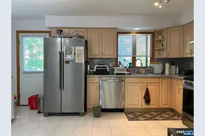 1611A Gerome Avenue A #A, Fort Lee, NJ 07024 - Photo 13
