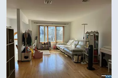 1611A Gerome Avenue A #A, Fort Lee, NJ 07024 - Photo 5