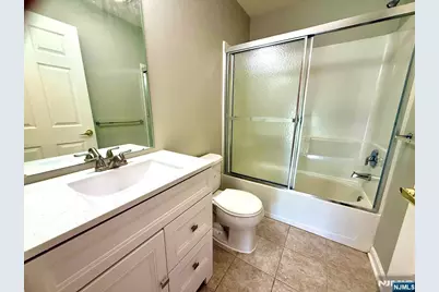 200 Dey Street 213 #213, Harrison, NJ 07029 - Photo 5