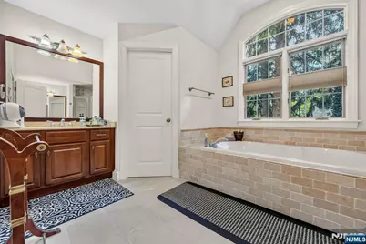 1 Alpine Drive, Closter, NJ 07624 - Photo 27
