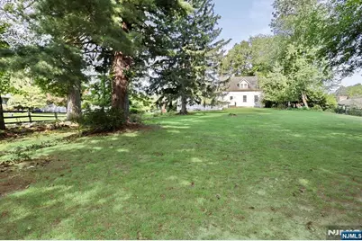 24 N Middletown Road, Montvale, NJ 07645 - Photo 15