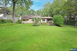 393 Gregory Rd, Paramus, NJ 07652 - Photo 3
