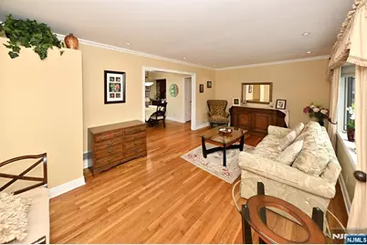 393 Gregory Road, Paramus, NJ 07652 - Photo 5
