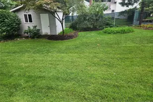 393 Gregory Rd, Paramus, NJ 07652 - Photo 29