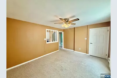 333 Kingsland Avenue, Lyndhurst Township, NJ 07071 - Photo 5