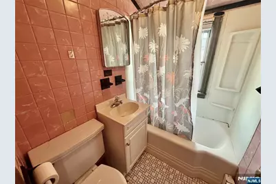 333 Kingsland Avenue, Lyndhurst Township, NJ 07071 - Photo 21