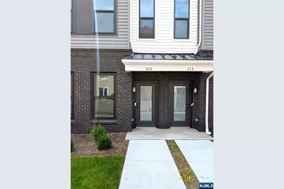 200 Balsam Street 212 #212, Kearny, NJ 07032 - Photo 3