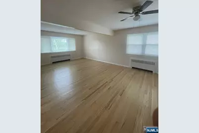 544 6th Street 2nd Floor #2nd floor, Palisades Park, NJ 07650 - Photo 13