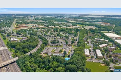 395 College Drive 395 #395, Edison, NJ 08817 - Photo 27