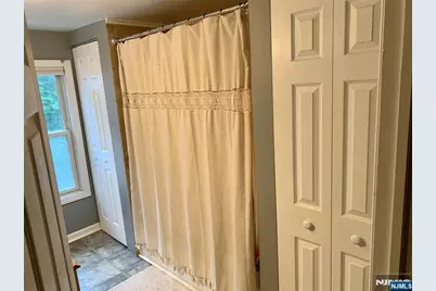 340 Godwin Avenue, Midland Park, NJ 07432 - Photo 23