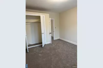 100 S Washington Avenue 3 #3, Bergenfield, NJ 07621 - Photo 7