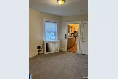 100 S Washington Avenue 3 #3, Bergenfield, NJ 07621 - Photo 1