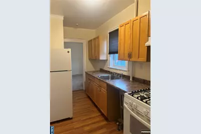 100 S Washington Avenue 3 #3, Bergenfield, NJ 07621 - Photo 3