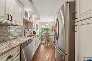 3811 Melville Ct, Mahwah, NJ 07430 - Photo 15
