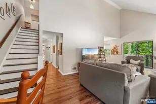 3811 Melville Ct, Mahwah, NJ 07430 - Photo 9