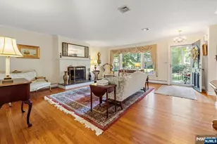 629 Lawlins Rd, Wyckoff Township, NJ 07481 - Photo 5