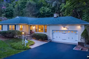629 Lawlins Rd, Wyckoff Township, NJ 07481 - Photo 3