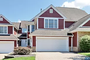28 Turnberry Ln, Hamburg, NJ 07419 - Photo 1