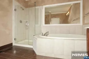 28 Turnberry Ln, Hamburg, NJ 07419 - Photo 29