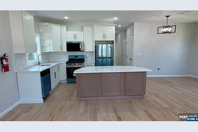 51 John Ryle Avenue B #B, Haledon, NJ 07508 - Photo 5