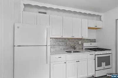 674 Briarcliff Avenue, Maywood, NJ 07607 - Photo 7
