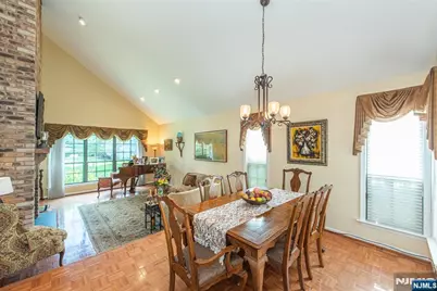 138 Day Court, Mahwah, NJ 07430 - Photo 3