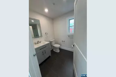312 Hackensack Street 2nd Floor #2nd floor, Carlstadt, NJ 07072 - Photo 11