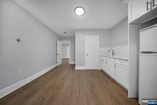 15 Tuttle Street 1, Wallington, NJ 07057 - Photo 9